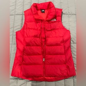 Women’s north face vest size medium brand new
